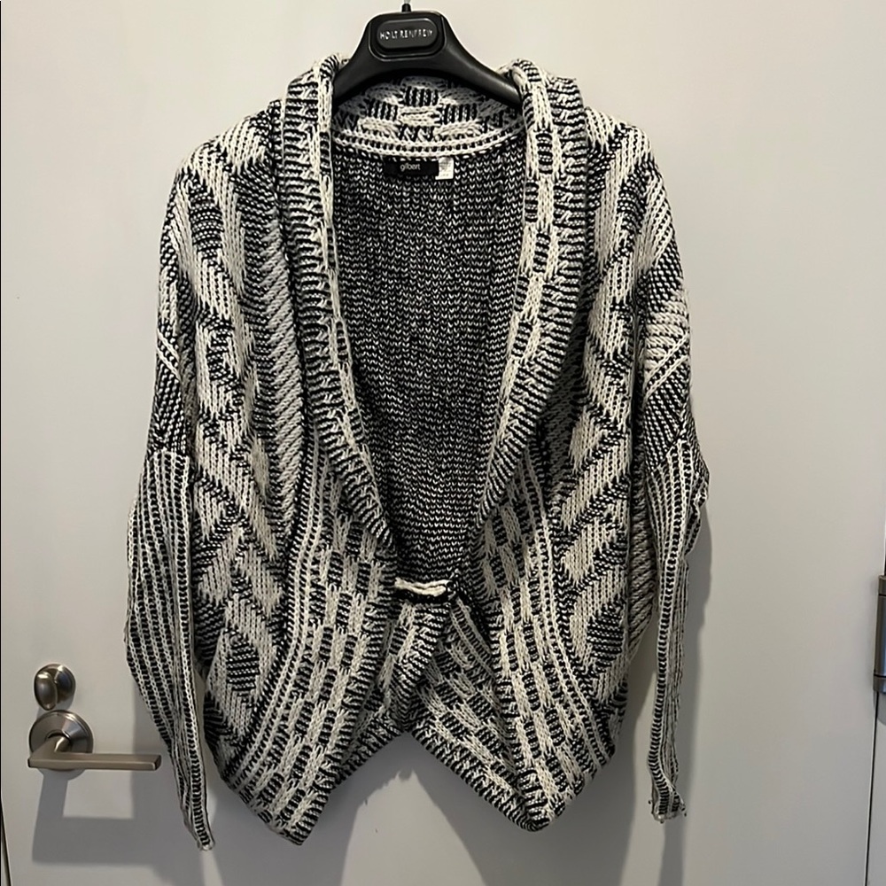 Monrow Black and White Women's Sweater